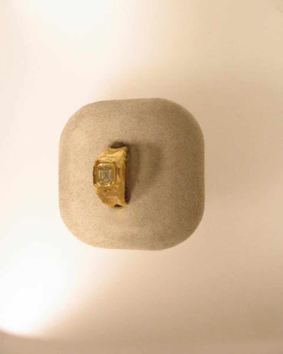 22KYG EM CUT RING YEL DI 1.0